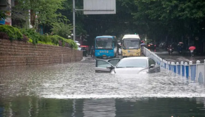 广东、福建4省持续发布暴雨蓝色预警，并伴有雷暴大风等强对流天气