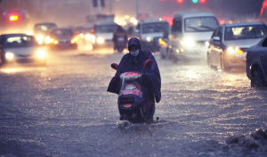 广东强降雨区域东移 今天粤东地区有大到暴雨，明天雨势减弱