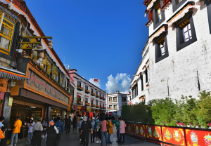 关于西藏拉萨八廓街简介，西藏拉萨八廓街旅游攻略