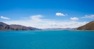 西藏羊卓雍措湖的简介，羊卓雍措湖景区介绍