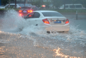 广东南部今明两天雷雨明显局地有大到暴雨，17日起全省雨势增强