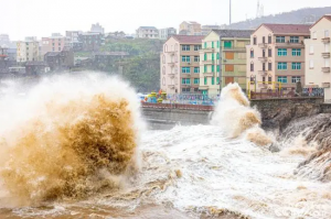 福建今明两天为最强降雨时段，今天全省暴雨频繁沿海局地有特大暴雨