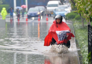 广东京津冀等多地发布暴雨橙色预警，湖南福建广东局地有特大暴雨