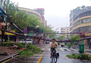 广东今明两天强降雨猛烈，今天珠三角和粤西有大暴雨局地特大暴雨