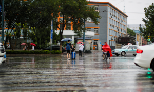 黑吉辽等9省份地区发布暴雨蓝色预警，云南辽宁等4地有大暴雨