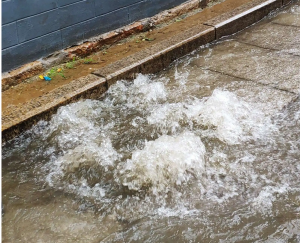 北京多地雷雨明显局地有暴雨，山洪黄色预警生效中需远离山地河谷