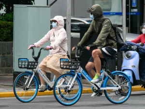 上海今天午后局地有雷雨+7级阵风，10日前最高气温维持在38℃左右