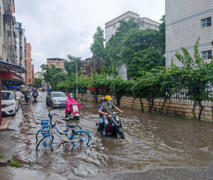 广西今晚大部雨势明显南宁等9市有大暴雨，明后天多地仍强降雨频繁