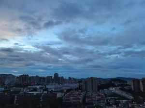 浙江今明两天多云为主沿海局地有暴雨，明晚台风登陆强风暴雨登场