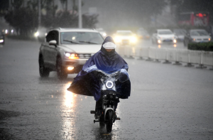 北京今大部有小到中雨局地雨势较强，最高气温20℃较寒凉